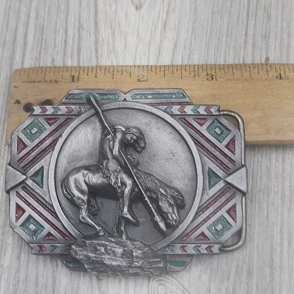 VINTAGE SISKIYOU (End Of Trail) BUCKLE Lone Warrior Native American 1988‎